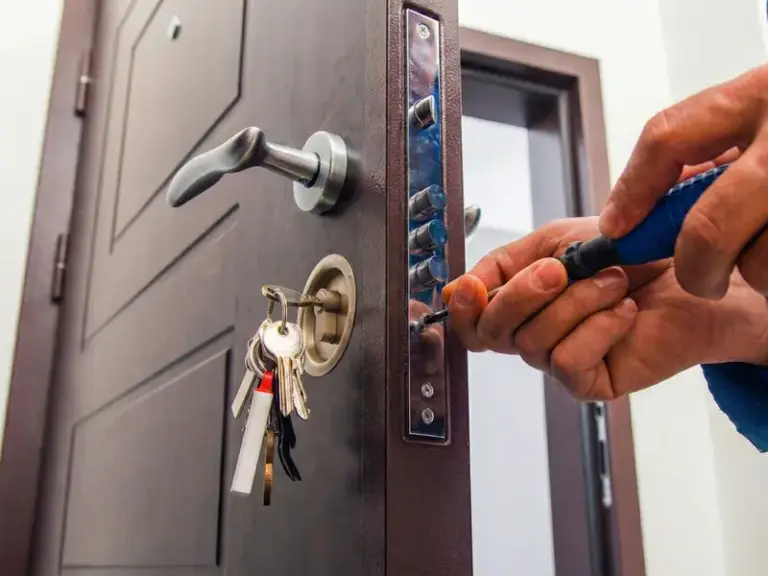Porta blindada em Marília – instalação e manutenção